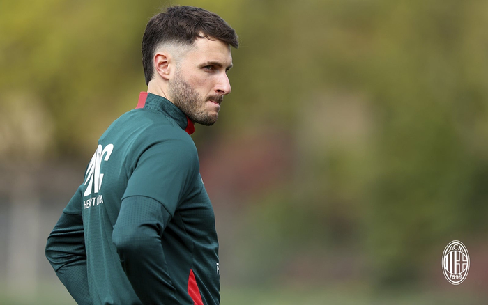 天博-米兰结束假期重新集结训练|AC米兰|ac米兰|球队_新浪体育_新浪新闻